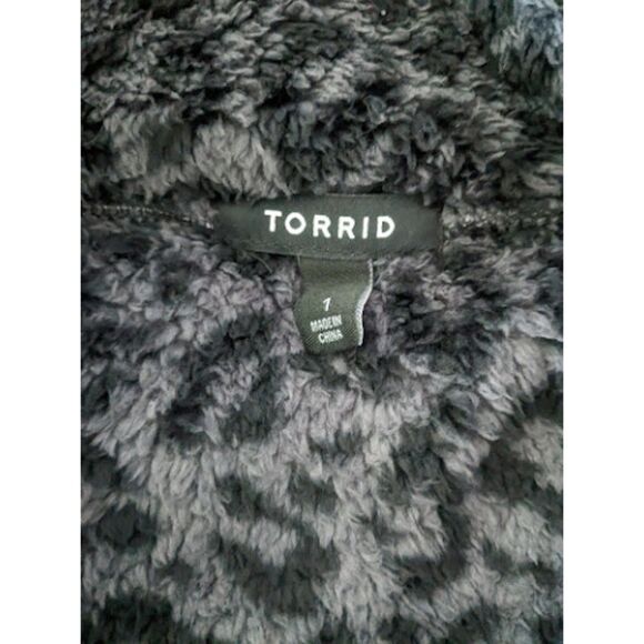 Torrid Faux Shearling Charcoal Leopard Print Grey Zip Front Jacket Size 1X 14-16 - Picture 6 of 7